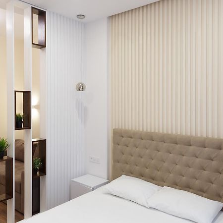 Charming Apartment In The City Center Lviv Extérieur photo