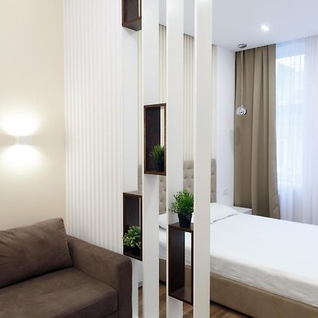 Charming Apartment In The City Center Lviv Extérieur photo