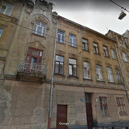 Charming Apartment In The City Center Lviv Extérieur photo